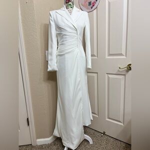 Chic Long Sleeve White Dress